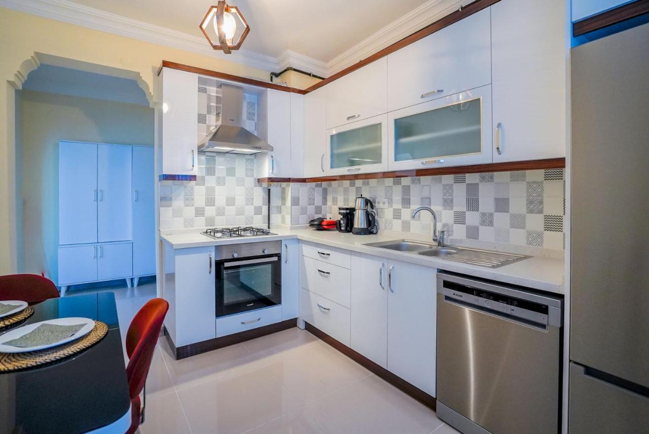 Central And Comfy Flat With Balcony In Muratpasa Antalya Exterior photo